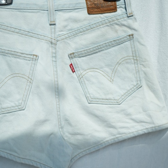 Levi’s high rise relaxed fit shorts - Picture 5 of 6